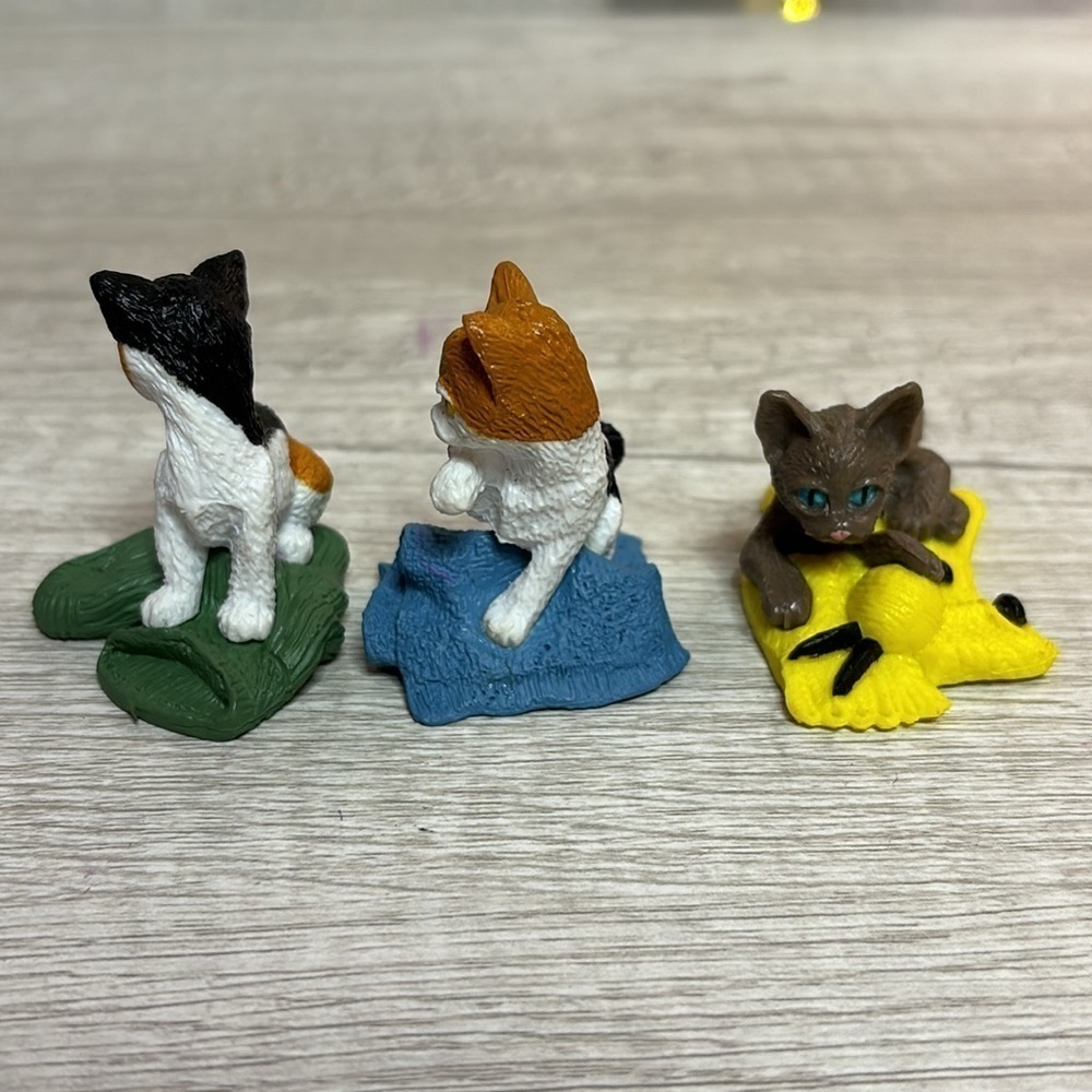 Toy Lot - Picture 6 of 13